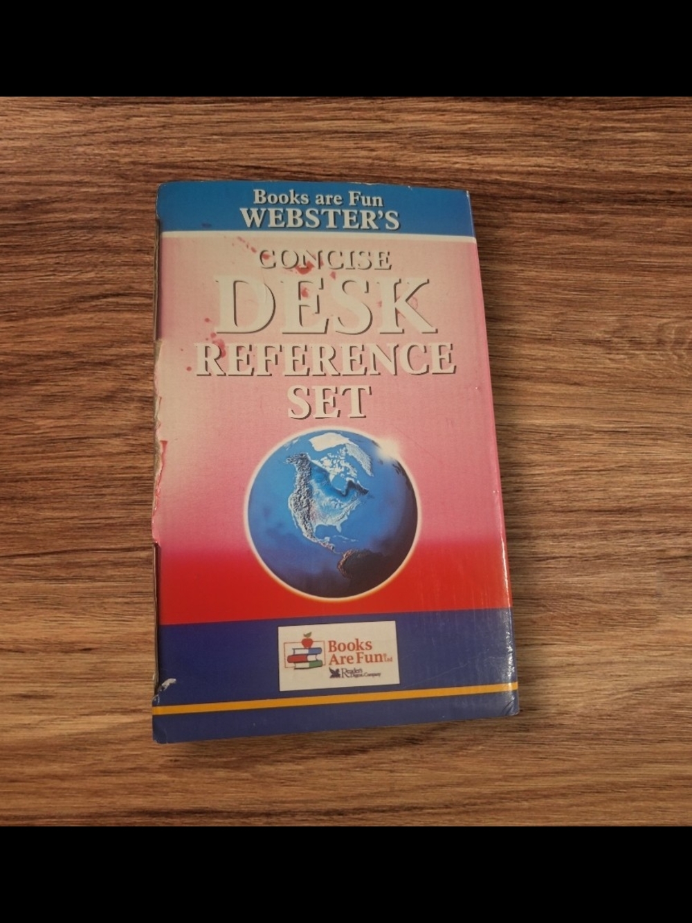 Desk reference book - Picture 3 of 5